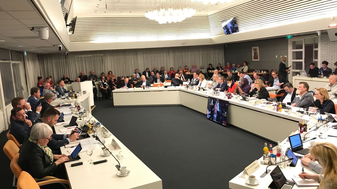 De raadscommissie van Emmen vergadert over de begroting
(Rechten: Steven Stegen / RTV Drenthe)