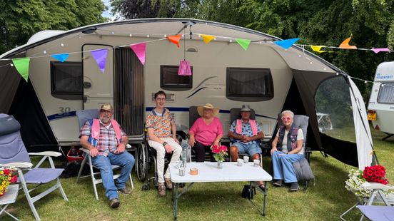 Camping op zorgterrein brengt vakantiegevoel terug bij bewoners met dementie Home
