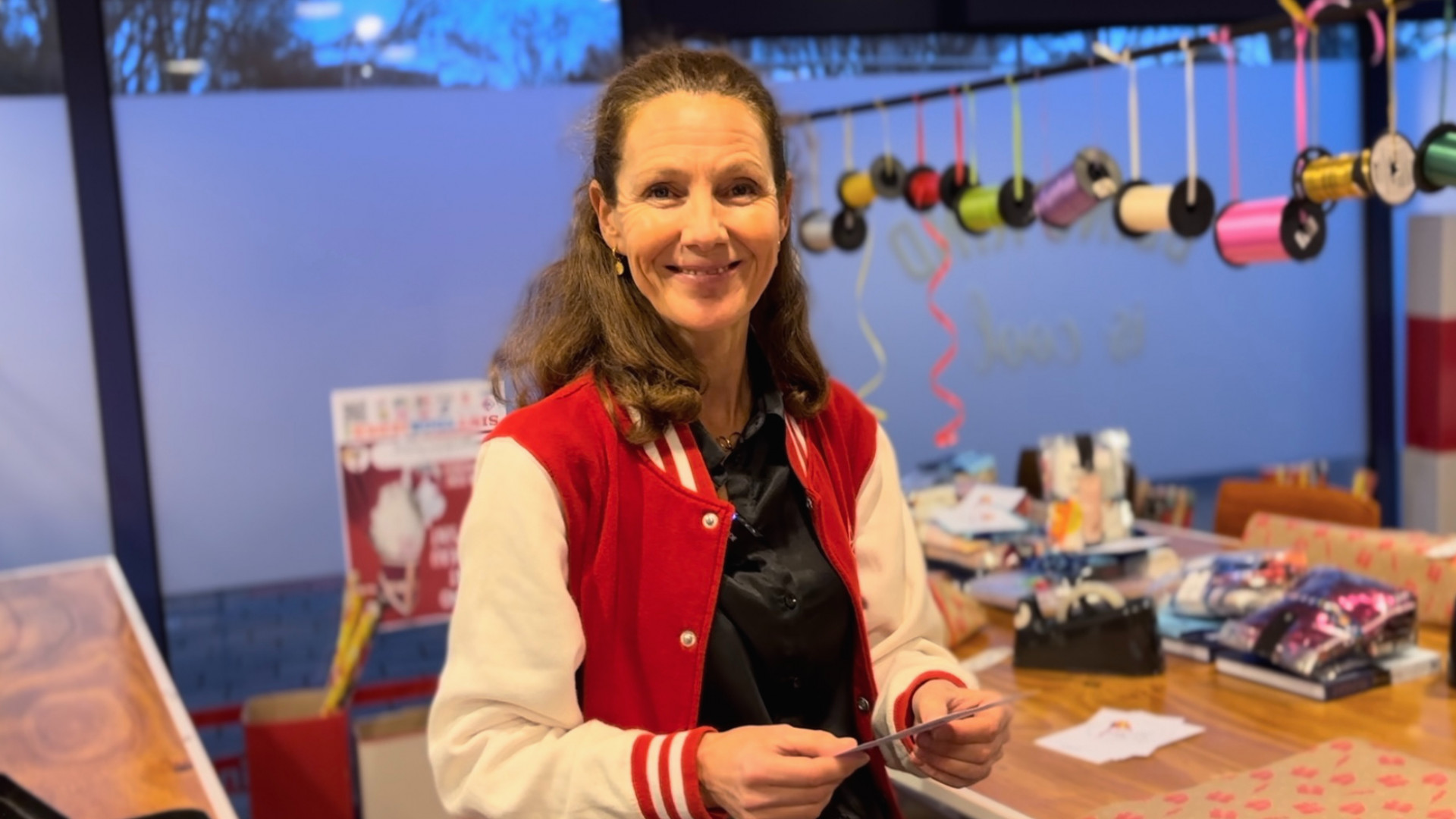 Karin van Kesteren is mede-oprichter en dichter van Stichting Sintvoorieder1