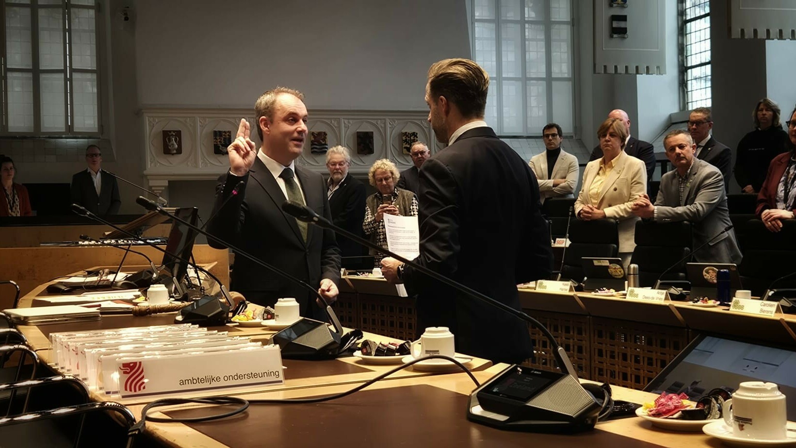 Aalberts geïnstalleerd als provinciebestuurder: 'Het zijn grote schoenen om te vullen'