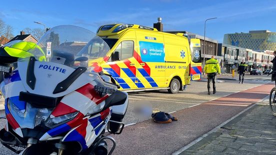 Gewonde bij aanrijding in Hardenberg. Gewonde bij aanrijding in Hardenberg.