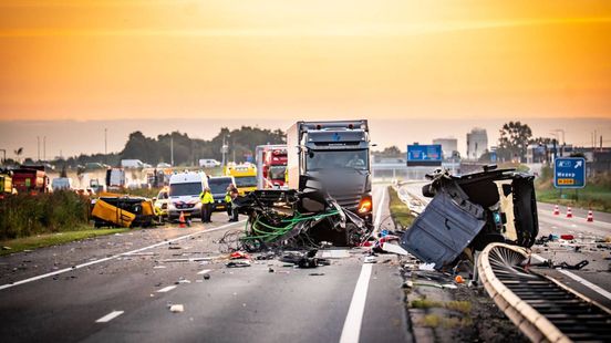 LIVE | Acht gewonden naar het ziekenhuis • weg nog tot de avondspits dicht