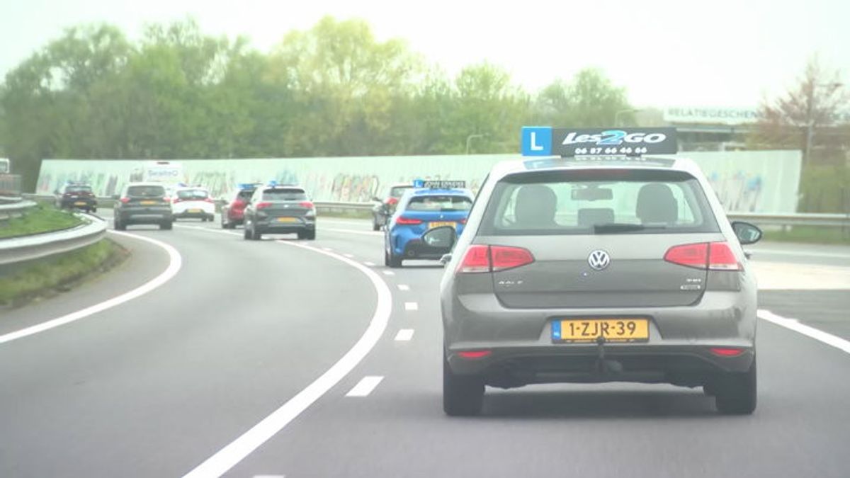 'Dit gaat niet werken': lesauto’s trekken massaal naar Geleen