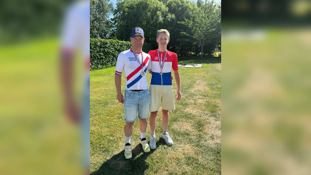 Dubbelslag in de familie Dekkers: vader en zoon pakken allebei Nederlandse titel