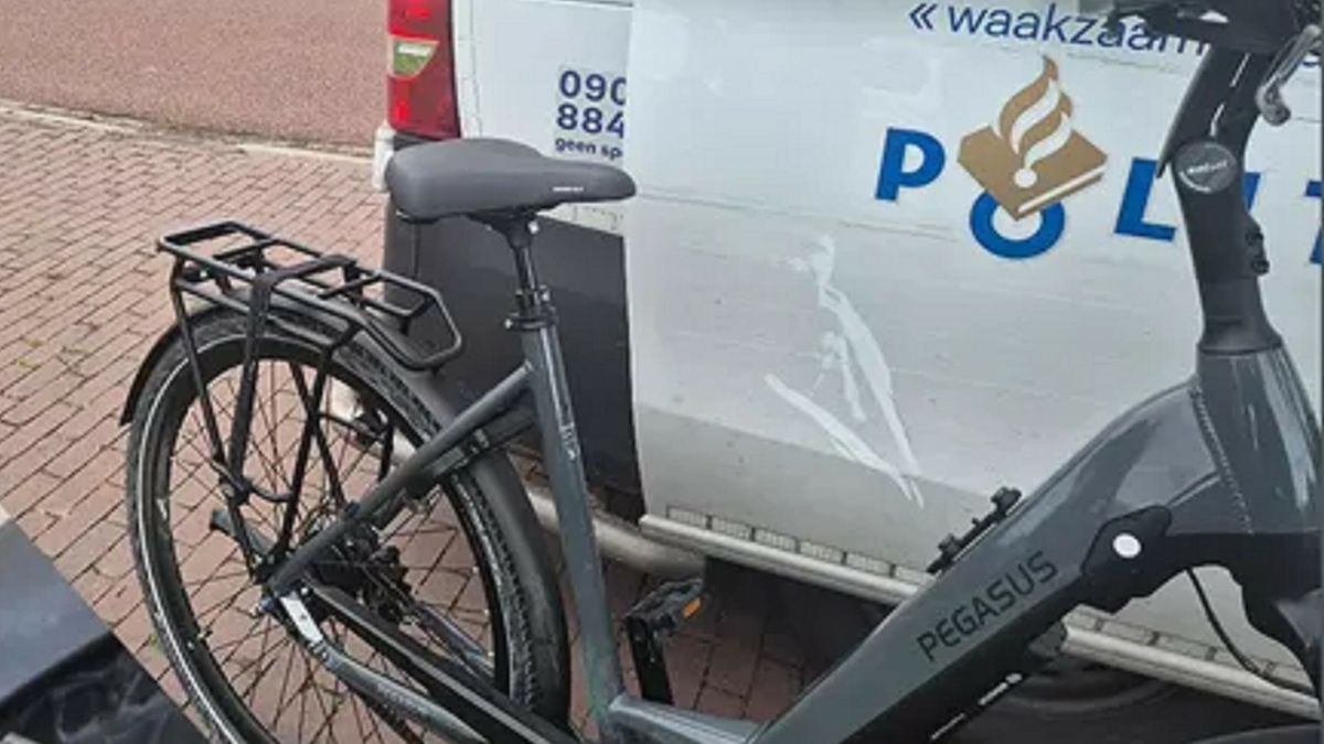 Scooterrijder gewond in Drachten | Scootmobiel uit het water gevist in Leeuwarden