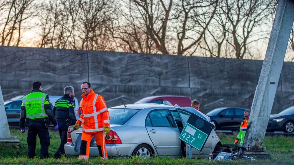 Man (60) uit Utrecht omgekomen bij ongeluk op A2