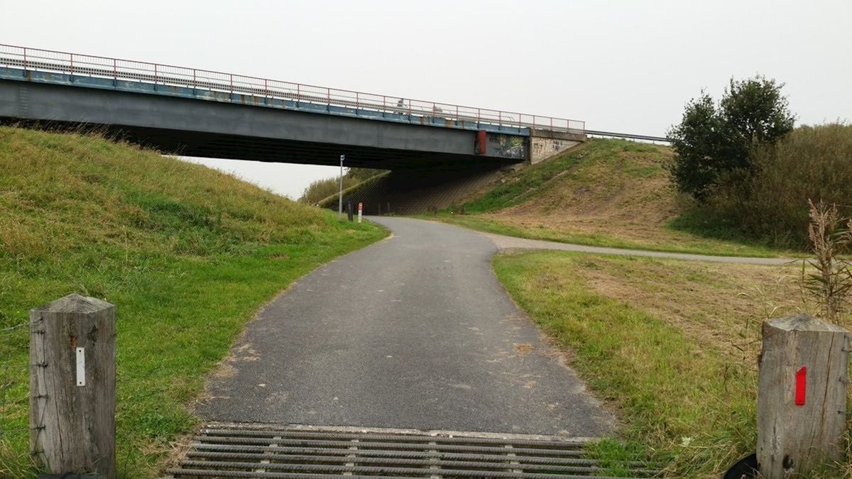 Politie Kampen gaat meer toezicht houden op hangplek jongeren