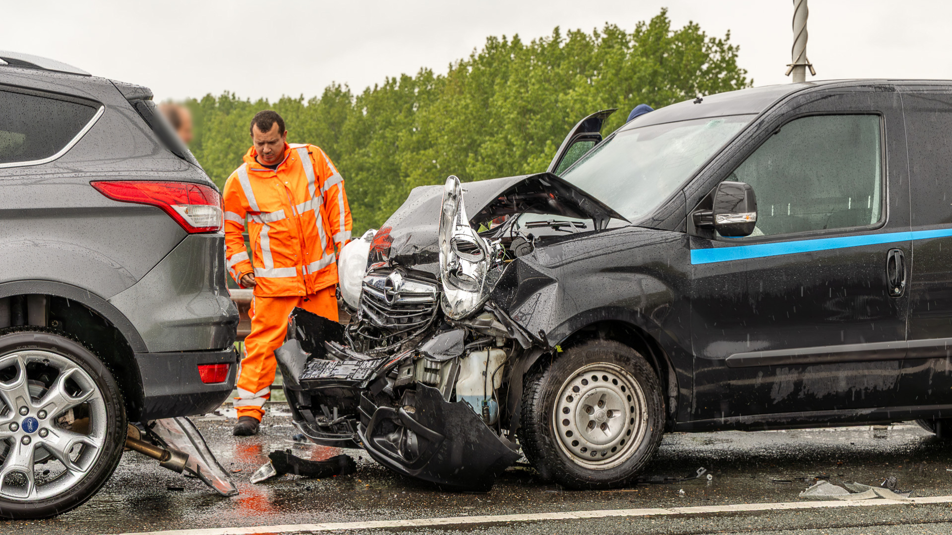Steekincident in Zeist | Kettingbotsing in Loenersloot.