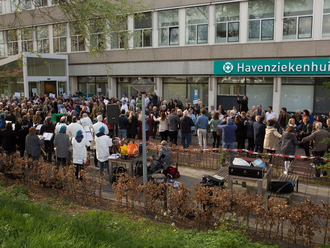 Protest tegen de sluiting van het Havenziekenhuis is 2017