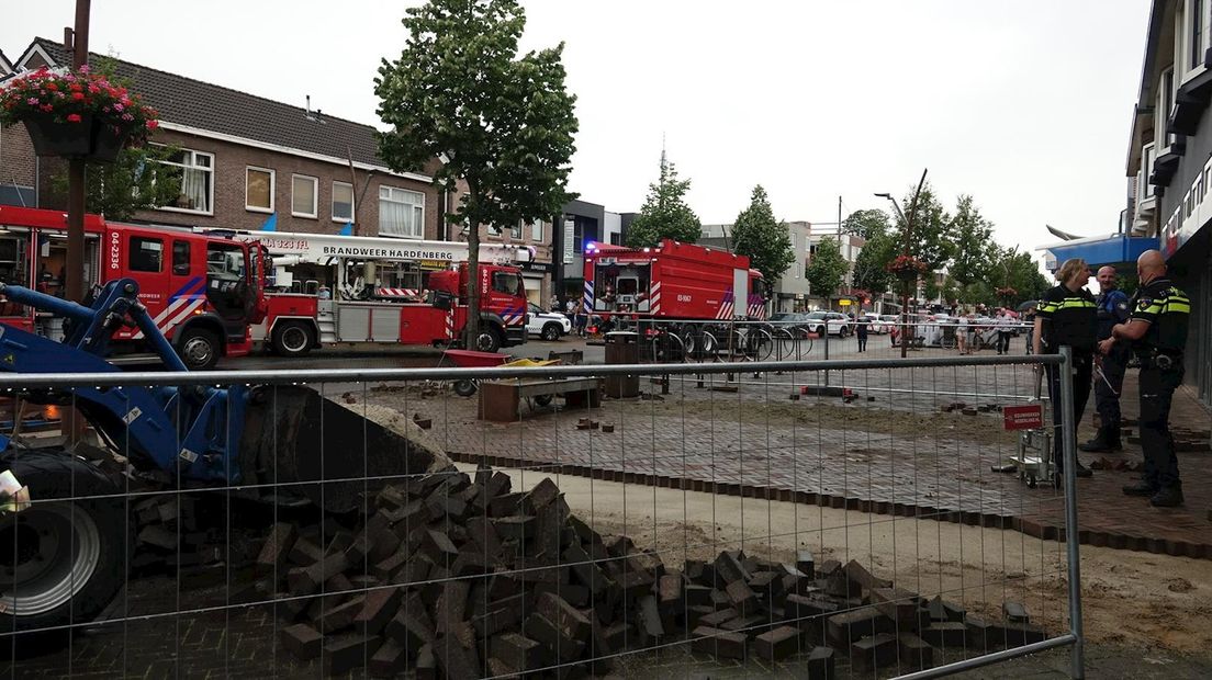 Blikseminslag in schuur van woning Dedemsvaart