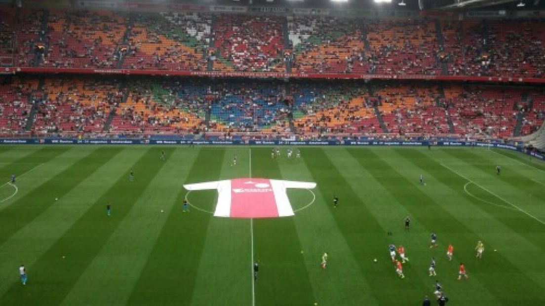 Ajax maakt korte metten met Vitesse