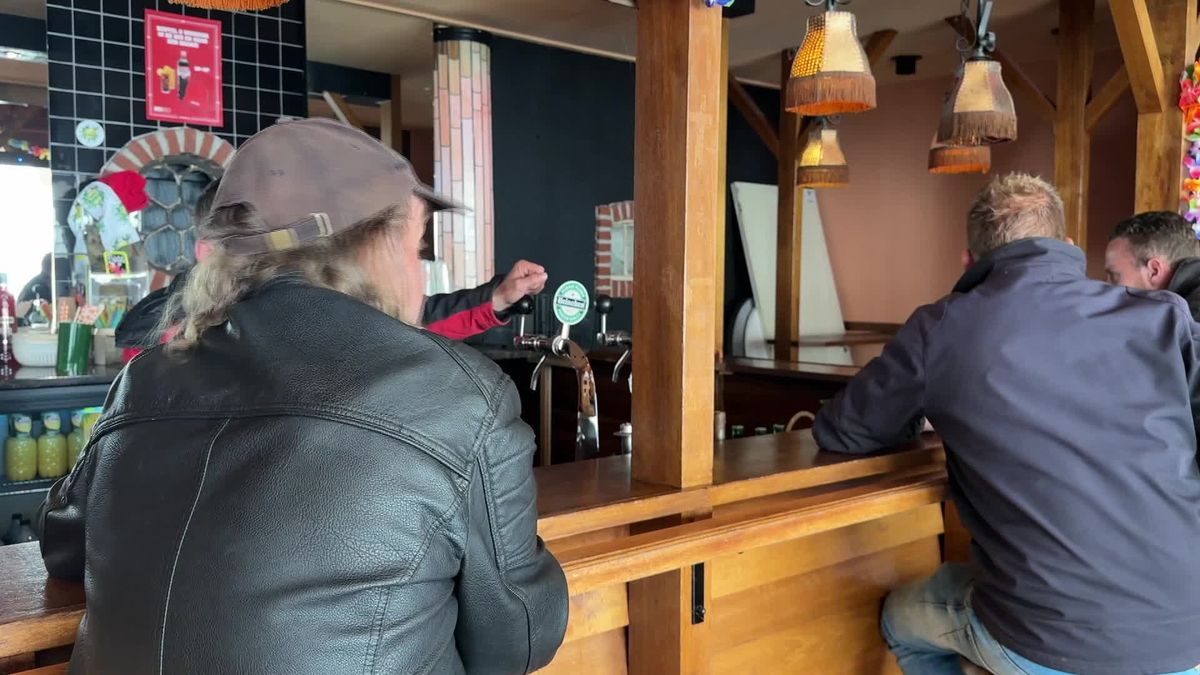 Café Phoenix in Jistrum na 48 jaar dicht