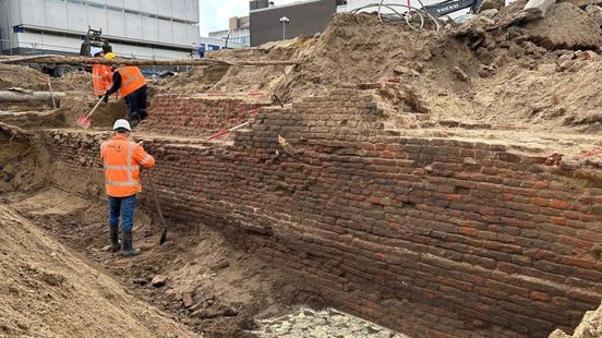 Oude stadsmuur en loden kogels ontdekt: 'Heel bijzonder en uniek'