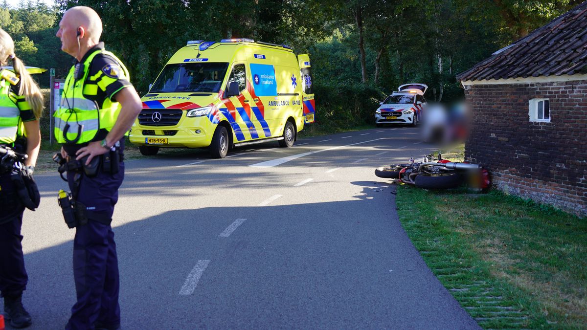 112 Nieuws: Motorrijder gewond bij aanrijding Dalfsen | Brand bij zendmast Deventer