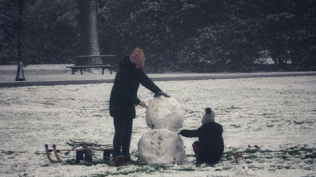Sneeuwpret in Enschede
