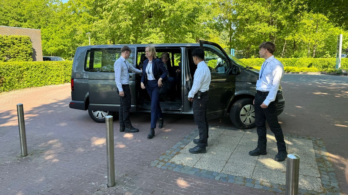 Studenten oefenen met eigen NAVO-top in Assen