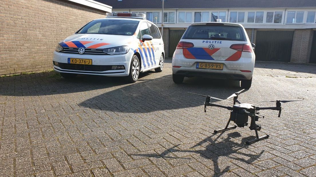 Drugsdealer en plofkraker van straat geplukt in Hengelo dankzij politiedrone