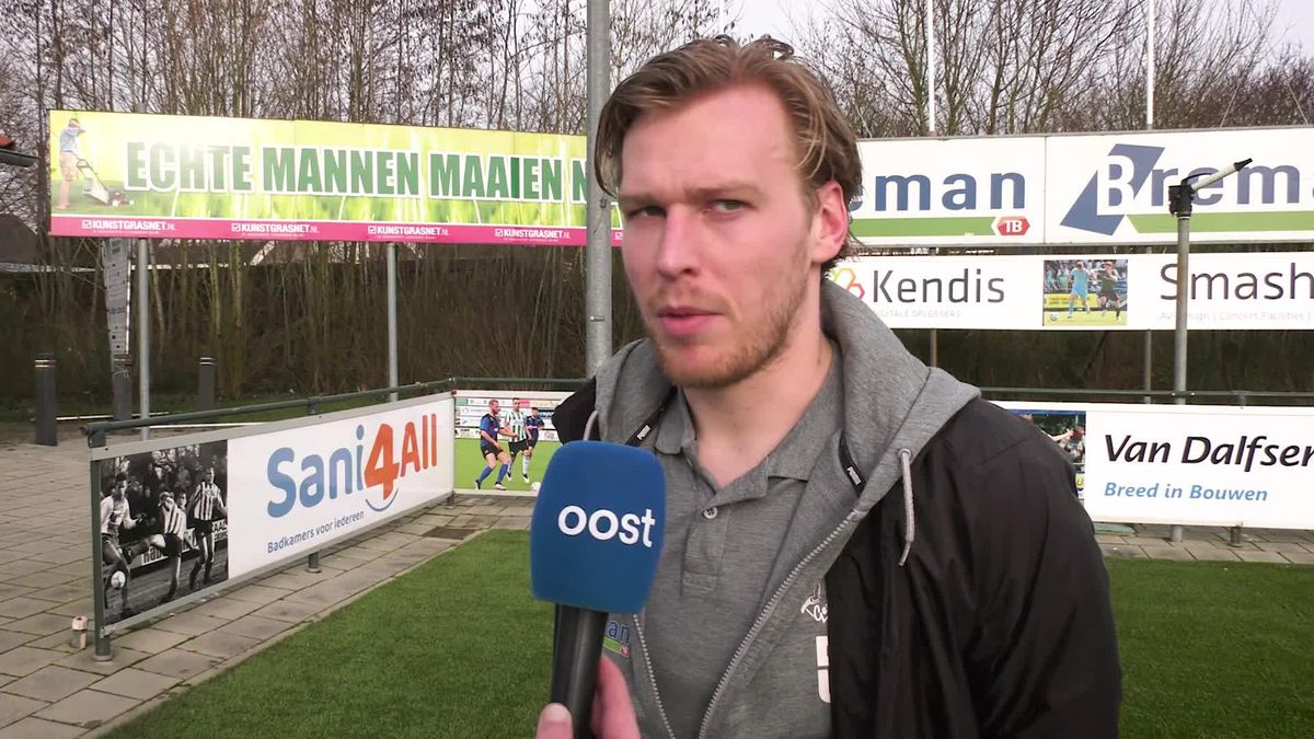 Arend van de Wetering na zijn treffer voor Genemuiden tegen Excelsior