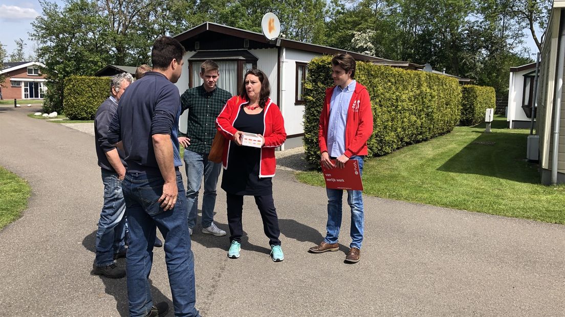 Europarlementariër Agnes Jongerius (PvdA) op bezoek in Roodehaan