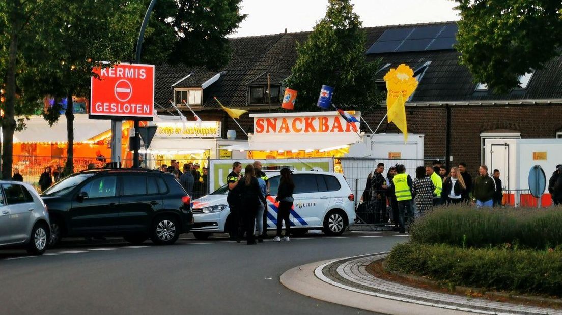 De kermis in Zevenaar moest maandagavond dicht.