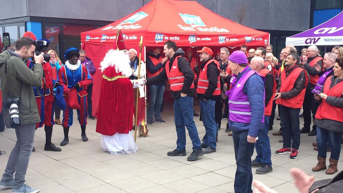 Sinterklaas kwam langs bij de staking