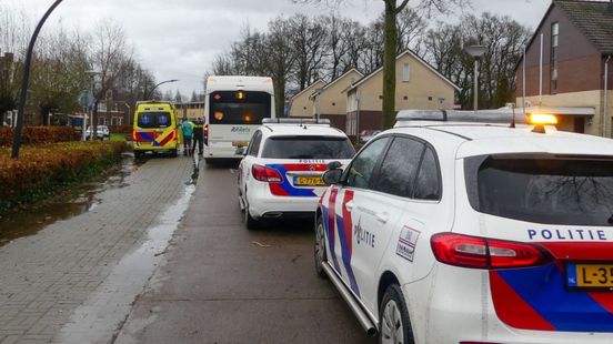 112 Nieuws: Lijnbus en scooter komen met elkaar in botsing in Glanerbrug.