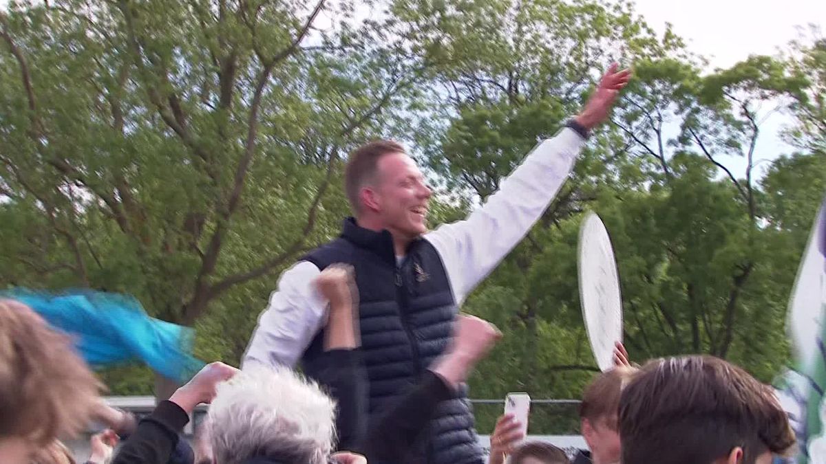 Kloetinge-trainer Veenstra vond houvast in kampioensjaar: 'Dit was de plek waar ik weer kon lachen'