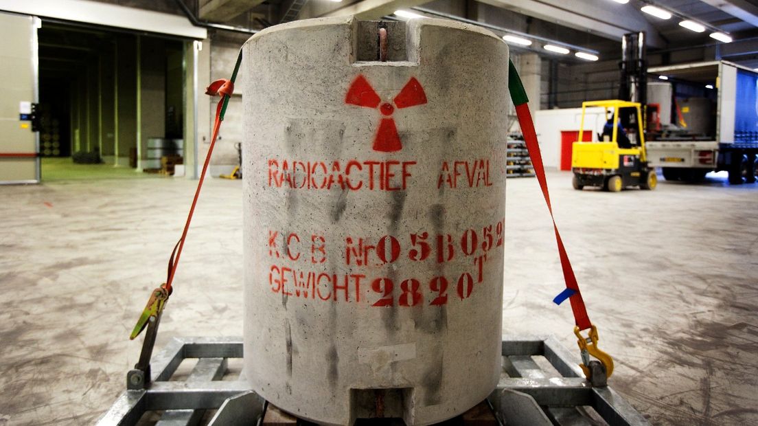 Radioactief afval van een kerncentrale wordt uitgeladen (foto ter illustratie)
