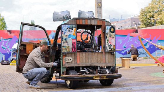 Bekijk hier foto's van Red Roots X Street Art Festival in Enschede Home