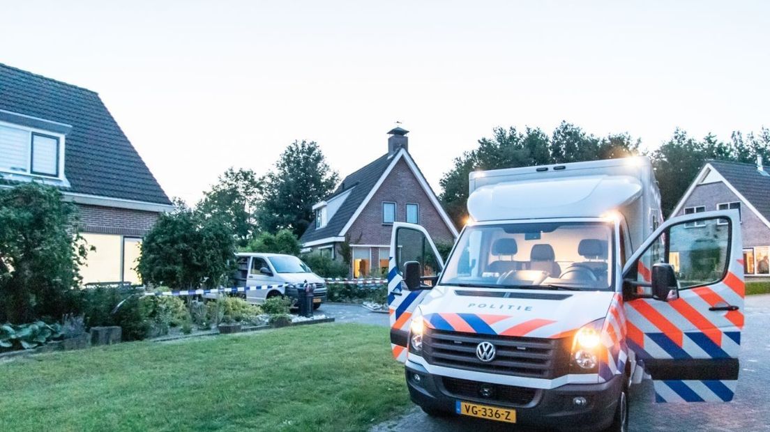 De vrouw werd op 17 juni dood gevonden in het huis aan de Driehoekskamp (Rechten: De Vries Media)