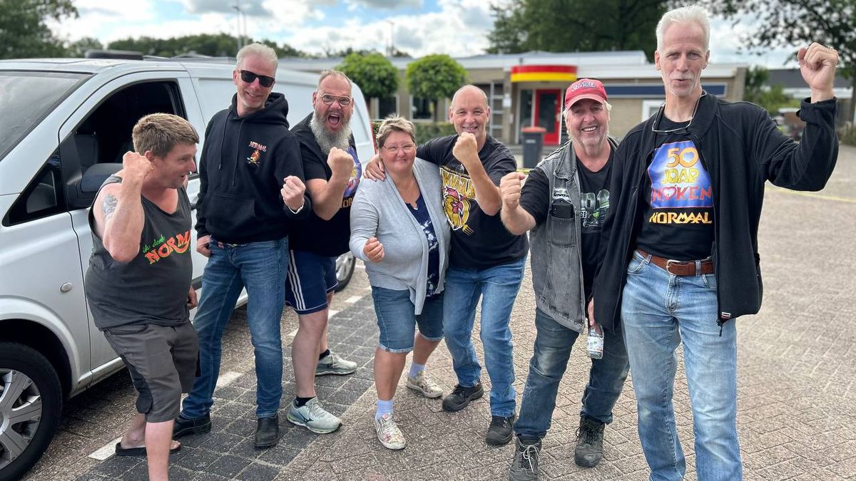 Fans uit hele land trekken naar Dalfsen voor misschien wel laatste Normaal-concert