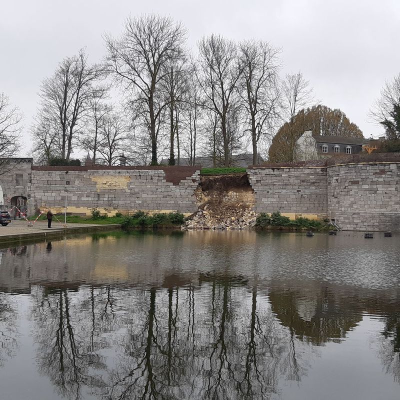 Maastricht Heeft Er Een Attractie Bij De Ingestorte Muur L1 Nieuws maastricht-heeft-er-een-attractie-bij-de-ingestorte-muur-l1-nieuws