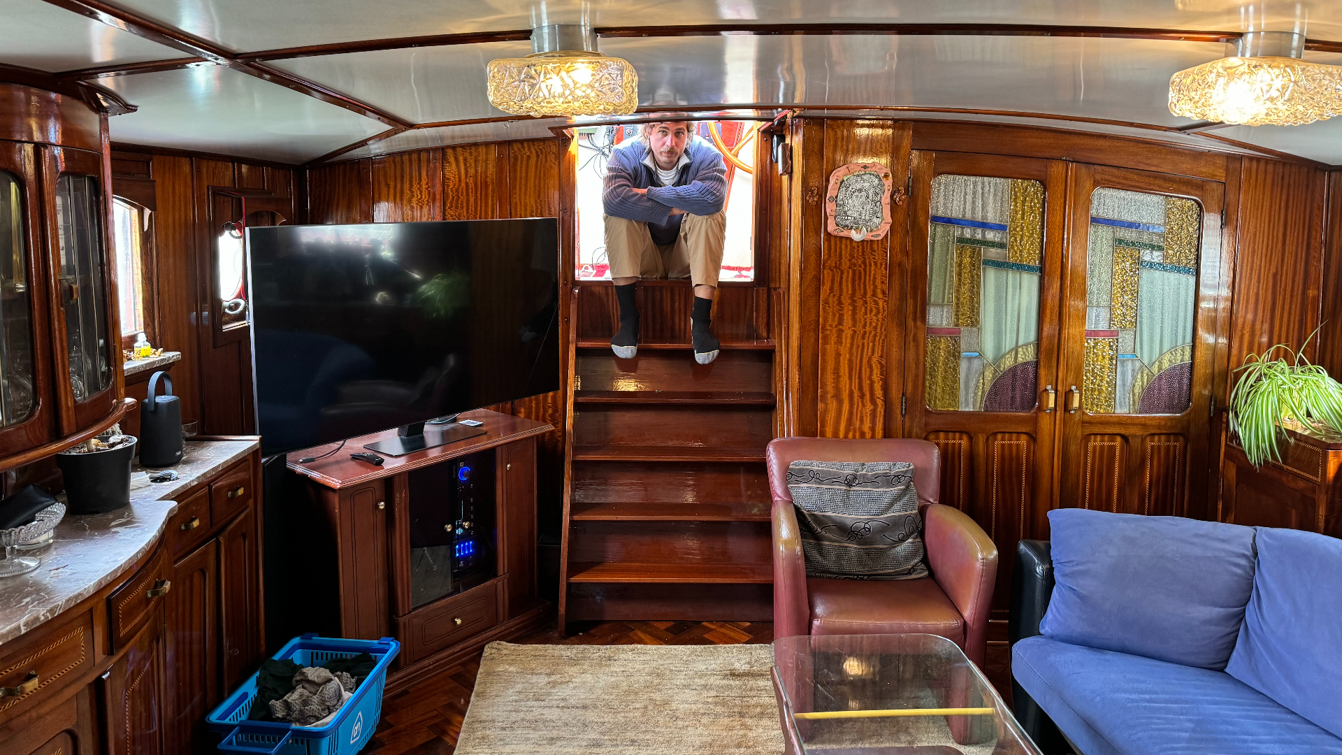 De woonkamer van het schip