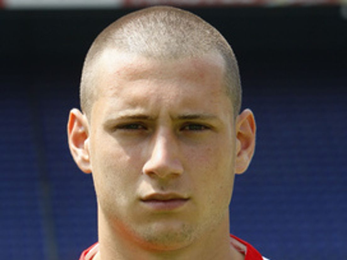 luigibruins.cropresize.tmp.jpg