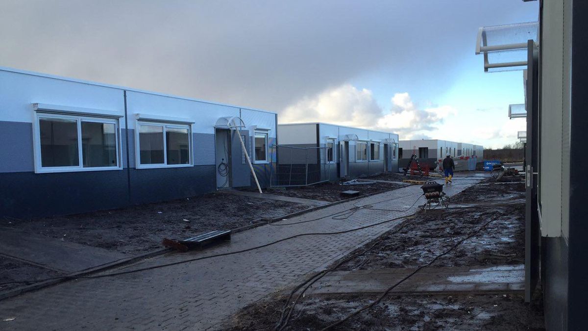 Eerste veertig vluchtelingen verruilen tent voor woonunit in Beerta
