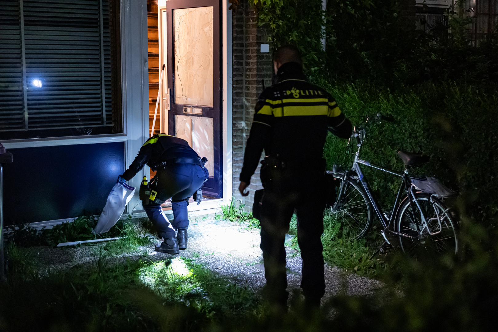 En weer doet de politie onderzoek in de Crocusstraat.