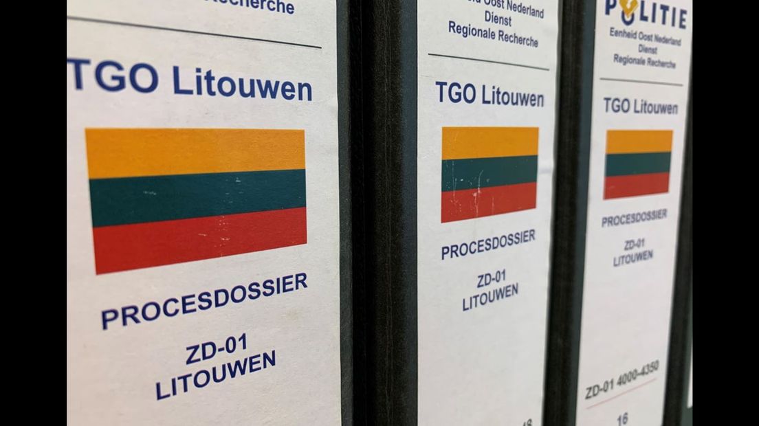 Een deel van het ruim twintig ordners tellende dossier Litouwen