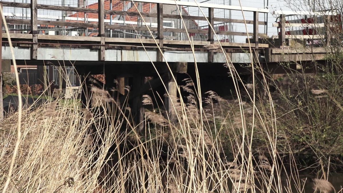 Inwoners Belt-Schutsloot moeten 20 minuten omrijden door afgesloten brug