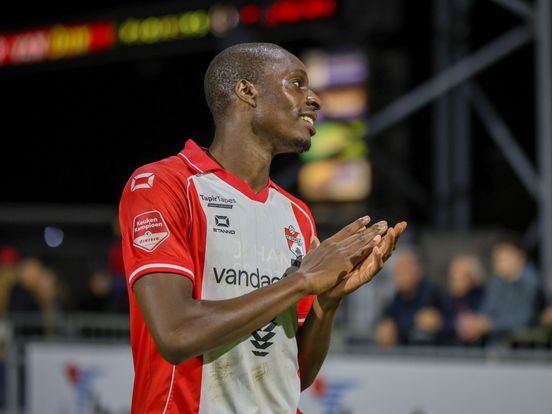 Kongolo toont zich voorbeeldprof tegen TOP Oss: 'Iedereen weet wat mijn kwaliteiten zijn'