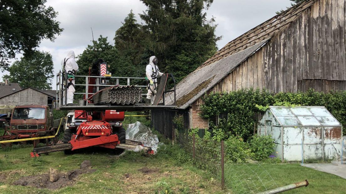 Volgend jaar moet Weerdinge asbestvrij zijn (archief