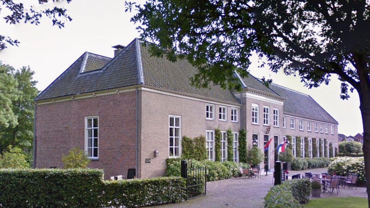 Ondernemer draagt bekende horecazaak in Vollenhove over en laat 2,5 ton schuld achter