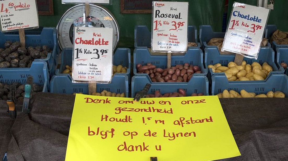 De anderhalve meter raakt ingeburgerd, ook op de Vismarkt in Stad