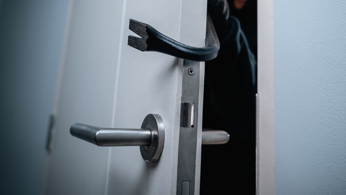 Vrouw uit Leeuwarden (18) heeft spijt van inbraak: 