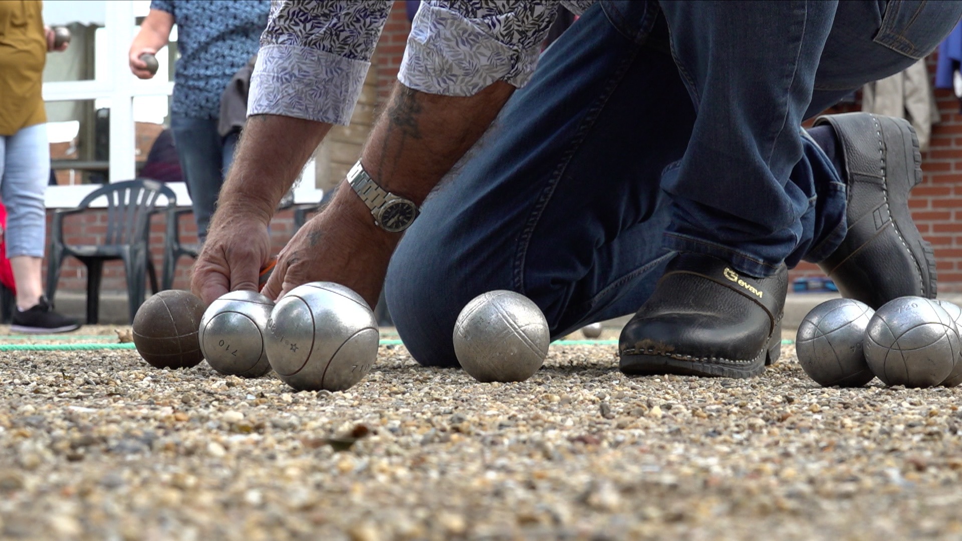Jeu de boules heeft geen geheimen in Holwert: "Is maar net hoe-ie rolt