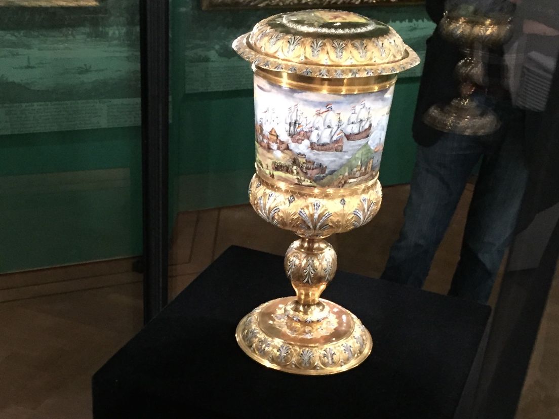 Gouden bokaal uit Louvre in museum Brielle