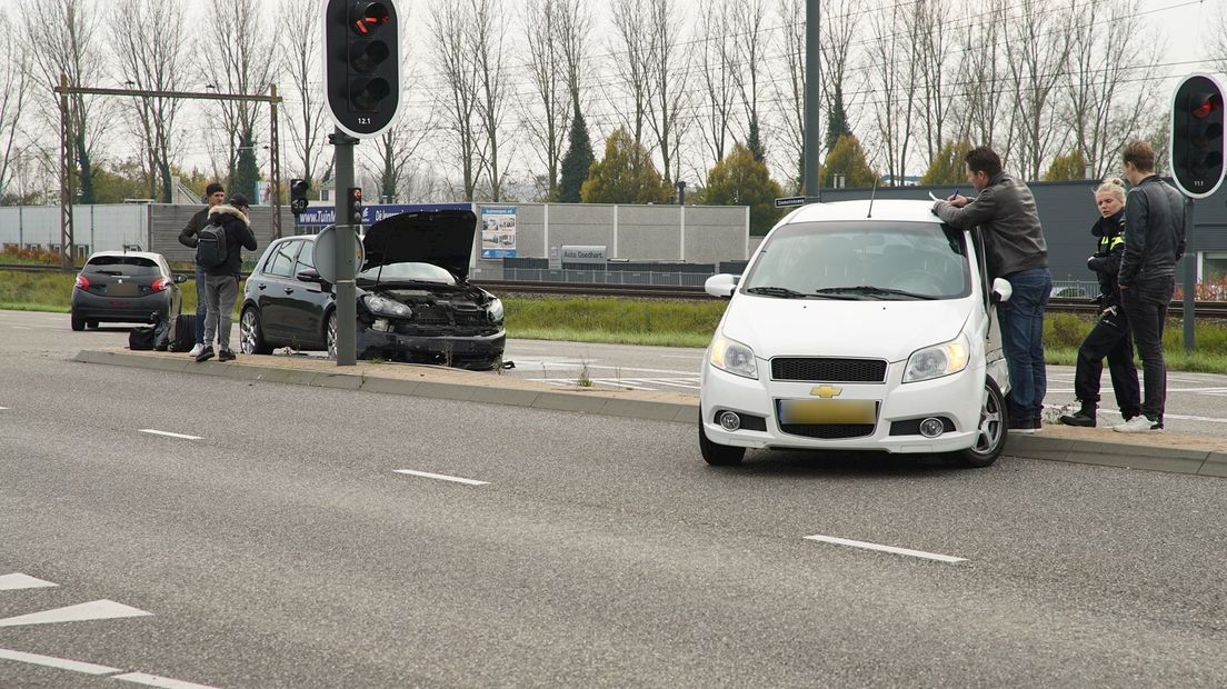 Auto's botsen in Deventer