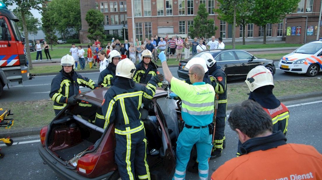 Automobilist uit de auto geknipt