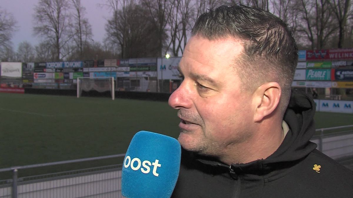 René van der Weij na de zege van HHC Hardenberg op AFC
