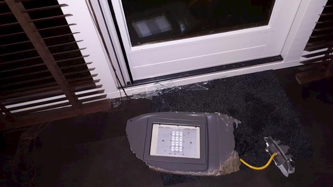 Lantaarnpaal in de woonkamer in Rijssen
