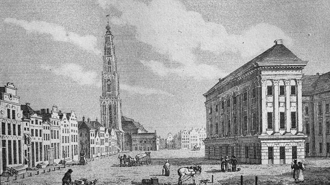 De achterkant van het stadhuis in 1810